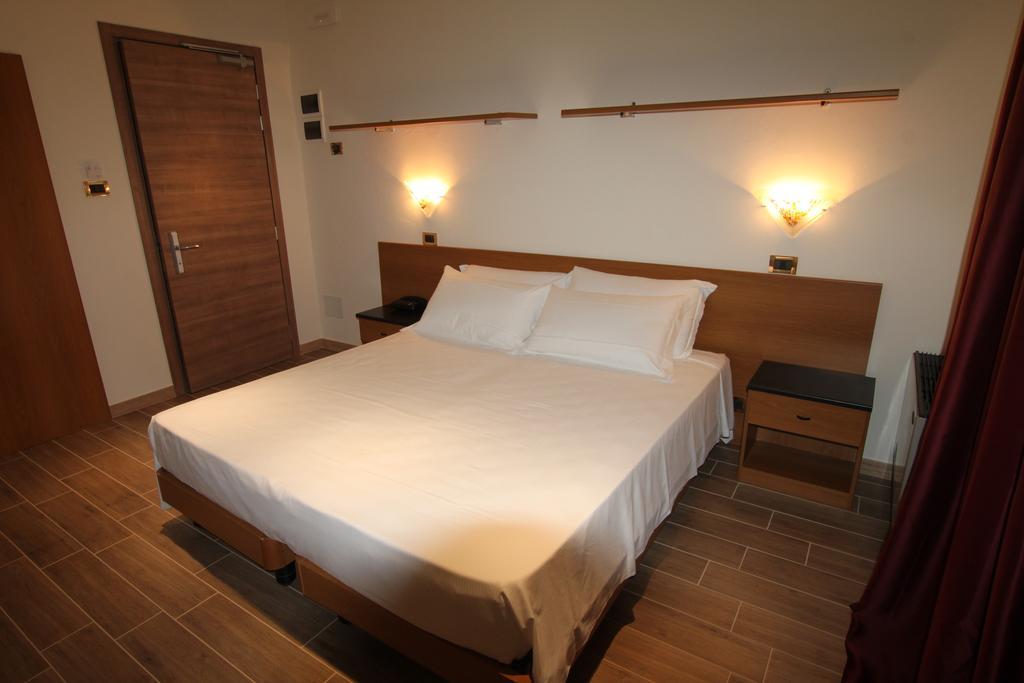 Street Hotel 코마키오 객실 사진